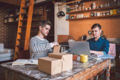 How to Manage Your Time When Running a Business from Home home business