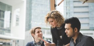 5 different leadership styles and how to use them when managing your team team