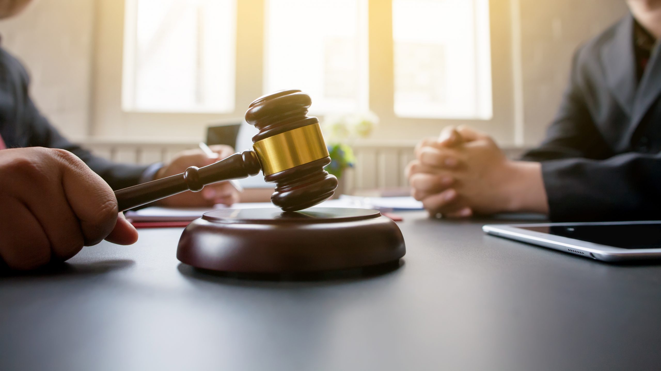 4 Ideas to Help Your Business Avoid Lawsuits