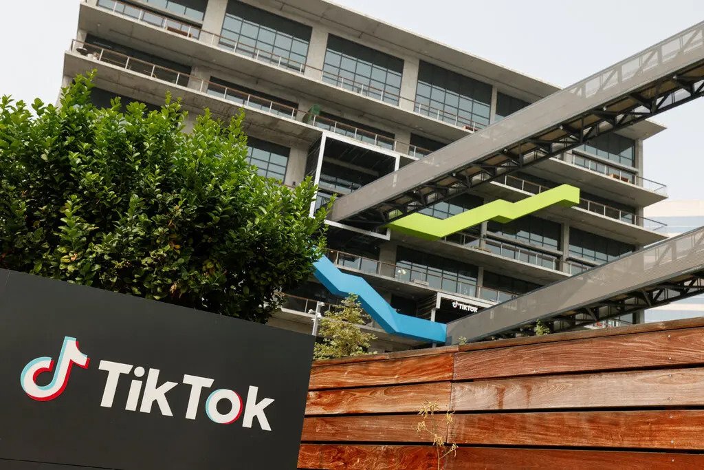 TikTok is working with digital retail platform CommerceHub to scale its network of sellers and improve its in-app shopping experience.