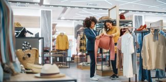 September saw a 0.7% increase in retail sales, far above forecasts Despite rising interest rates and concerns about a faltering economy, consumers showed surprising strength by driving retail sales in September to levels well beyond expectations.