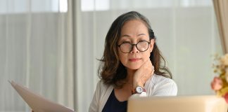 Mindfulness and productivity: a winning combination for small businesses Discover how mindfulness fuels small business success. Improve productivity, creativity, and resilience through present-moment awareness.