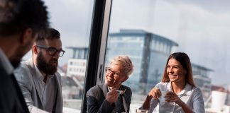 Square report spotlights shifts in dining and restaurant trends Square has recently published its latest quarterly Restaurant Industry Report, which examines dining trends and changes in consumer spending