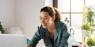 Influencer Marketing for Small Businesses – A 5-Step Plan for Customer Acquisition Advertising and more traditional marketing methods can fall short of building trust with your audience and capturing their attention.