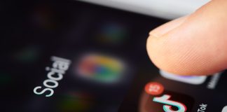 Trump revives TikTok temporarily to negotiate a new deal Donald Trump temporarily revives TikTok with a 90-day extension to negotiate a joint ownership deal that would give the U.S. a 50% stake.