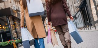 U.S. retail sales show small rebound despite economic uncertainty U.S. retail sales rose marginally in February, but economic uncertainty is making consumers cautious, impacting spending and confidence.