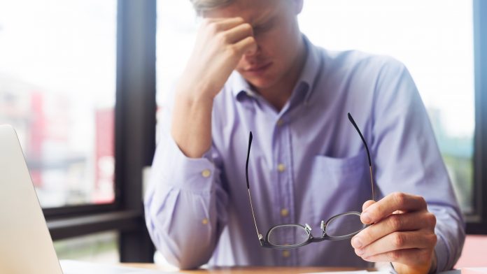 Small businesses brace for recession as Trump tariffs spark rising financial stress and economic pessimism across Main Street.