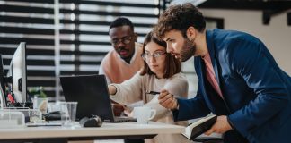 88% of U.S. small businesses face cash flow disruptions, report finds According to Relay Financial Technologies 88% of small businesses in the United States face regular cash flow disruptions.